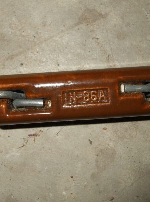 NOS IN-86A Antenna Tie-Down Insulator (1ea)