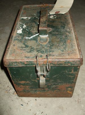 Late WWII Std. Vehicle Mounted Tool Box (*modified*)