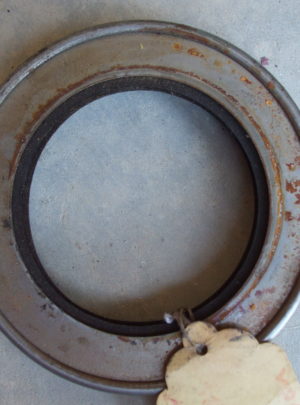 NOS White & IHC Halftrack Idler Shaft Seal (1ea)