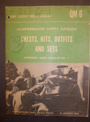 QM 6, catalogue des forces de service de l'Armée, catalogue des fournitures de quartier-maître; Coffres, kits, tenues et ensembles: 1944