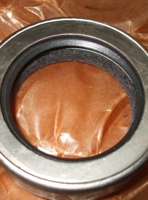 Dodge 6×6 Transfer Case Oil & Dust Seal (1ea)